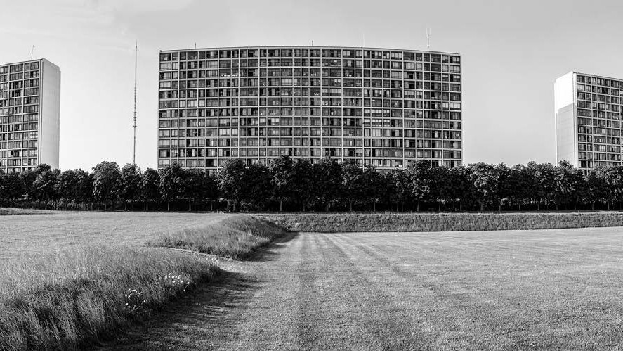 Danske arkitekter var ikke bange for at tænke stort - i store planer for bebyggelser. Her Høje Gladsaxe, hvor planlægningen allerede startede i 1943. Foto af Høje Gladsaxe, Hafsteinn Robertsson